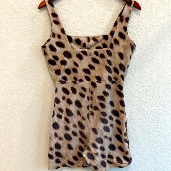 WeWoreWhat Women's Leopard Print Romper - Picture 3 of 11